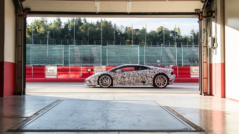 Lamborghini Huracan Performante (2017) pre-production car review