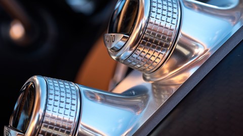 Bugatti Chiron (2017) review