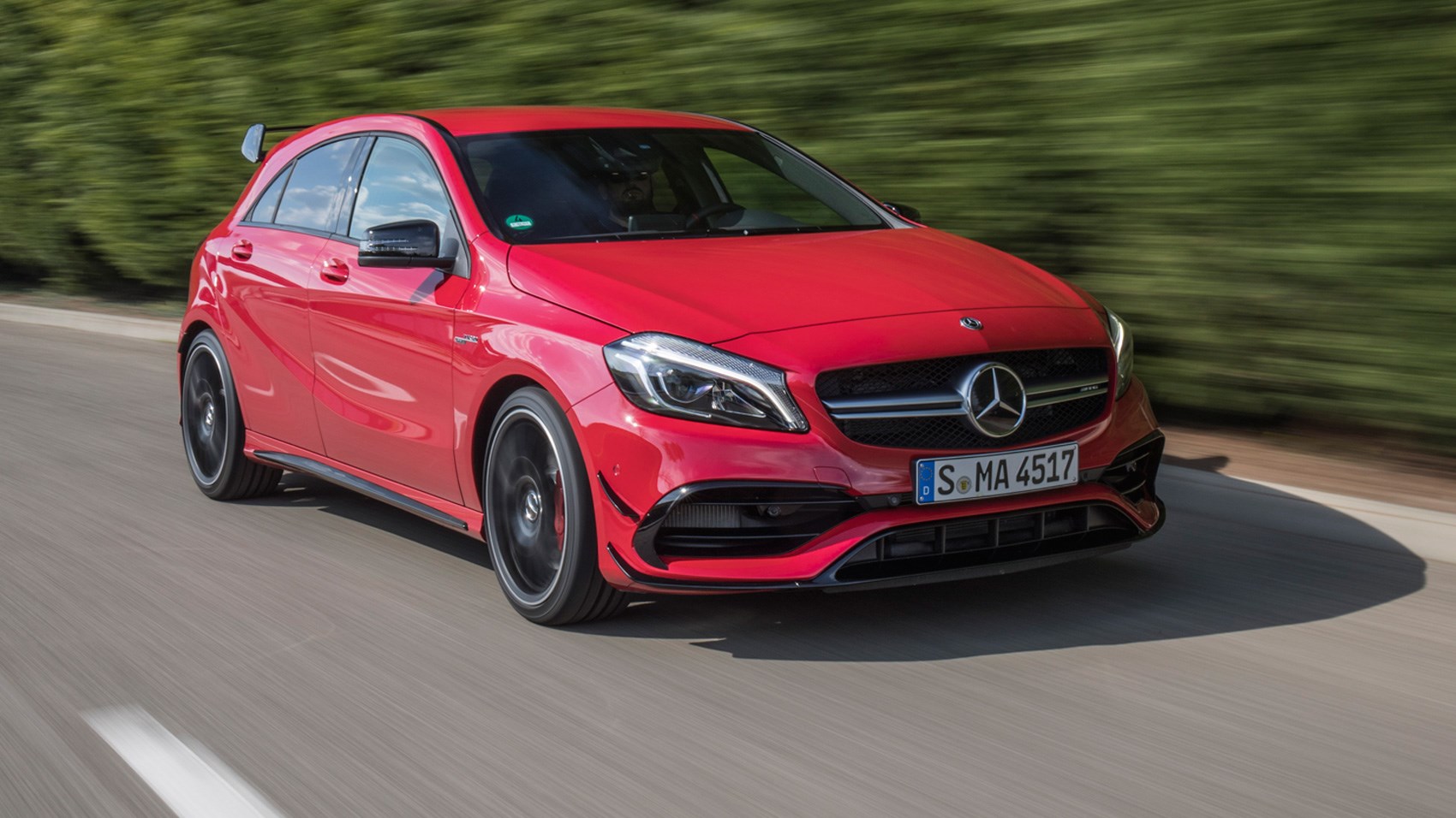 Mercedes-AMG A45 front tracking