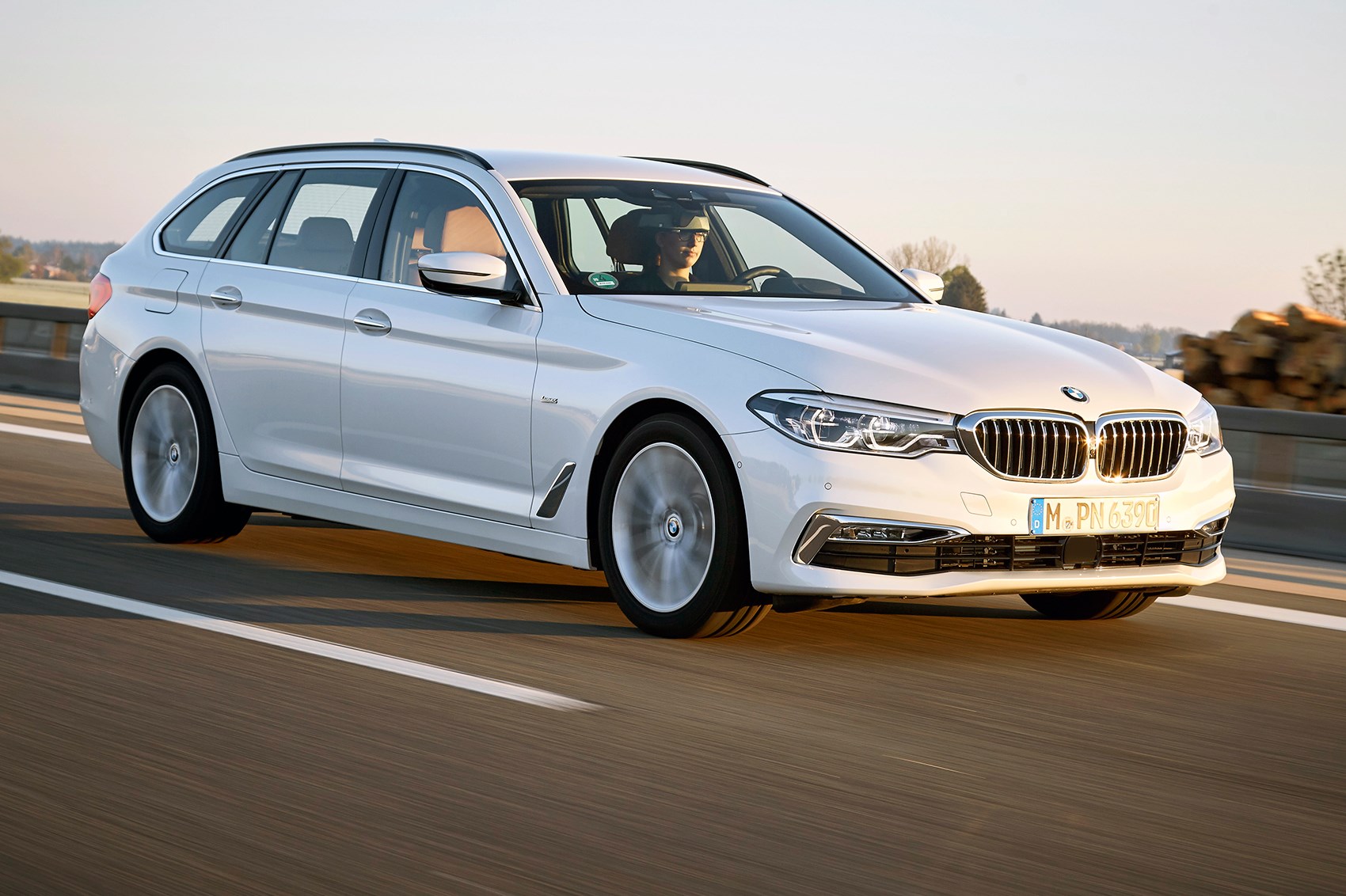 BMW 5-series Touring (2017) review