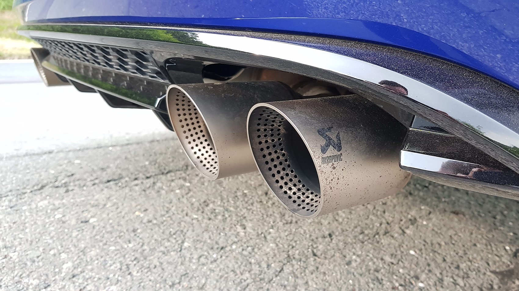 The Acrapovič exhaust on the 2018 VW Golf R Performance Pack