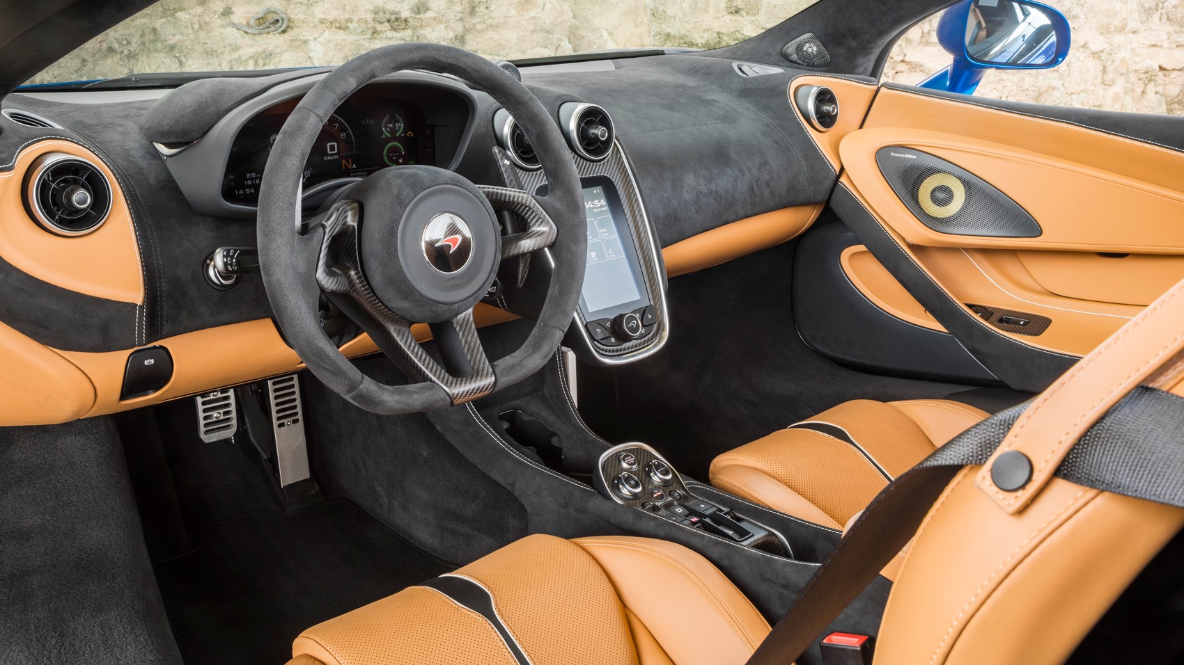 McLaren 570S Spider interior