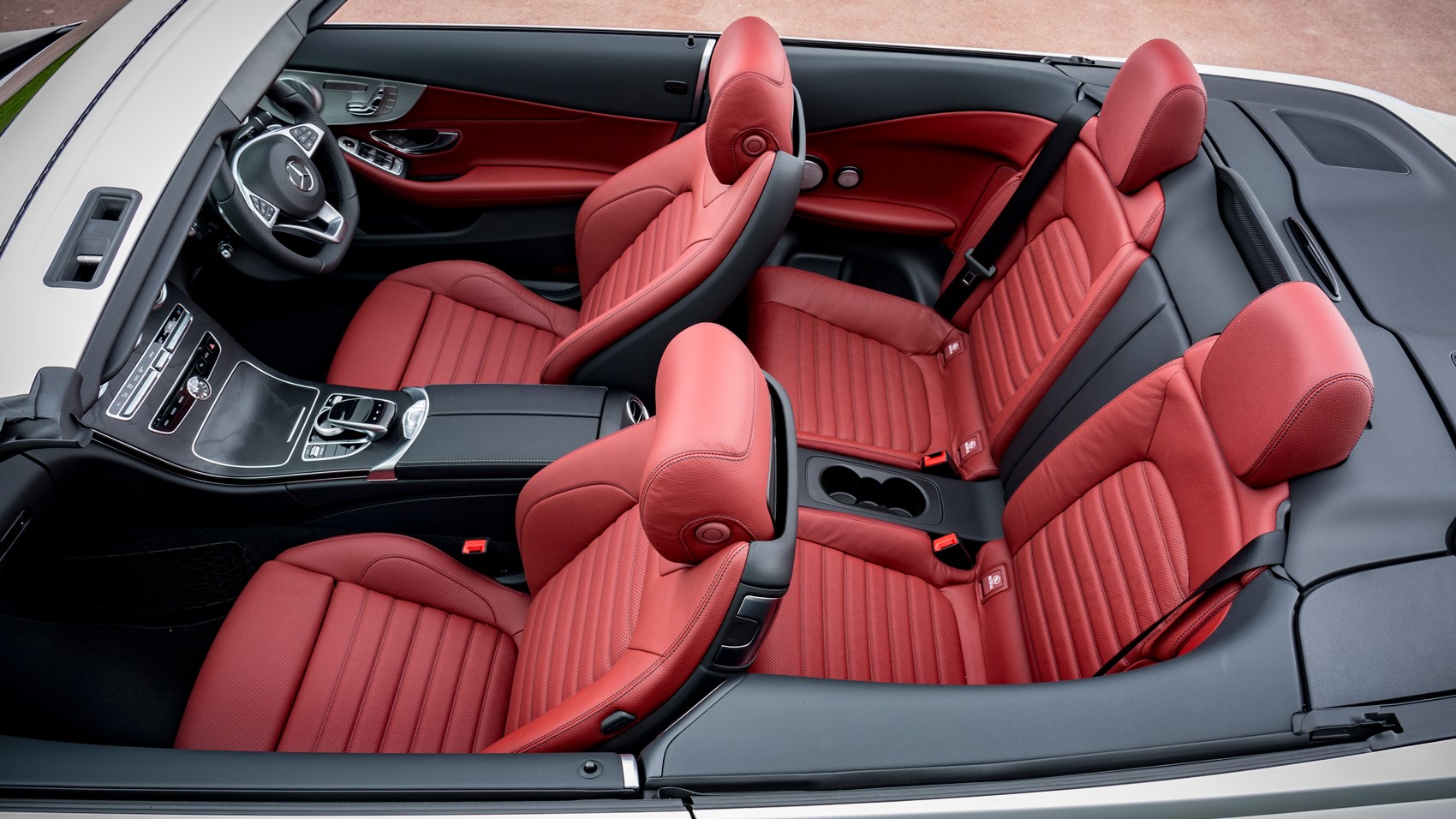 Mercedes C220d Cabrio seats