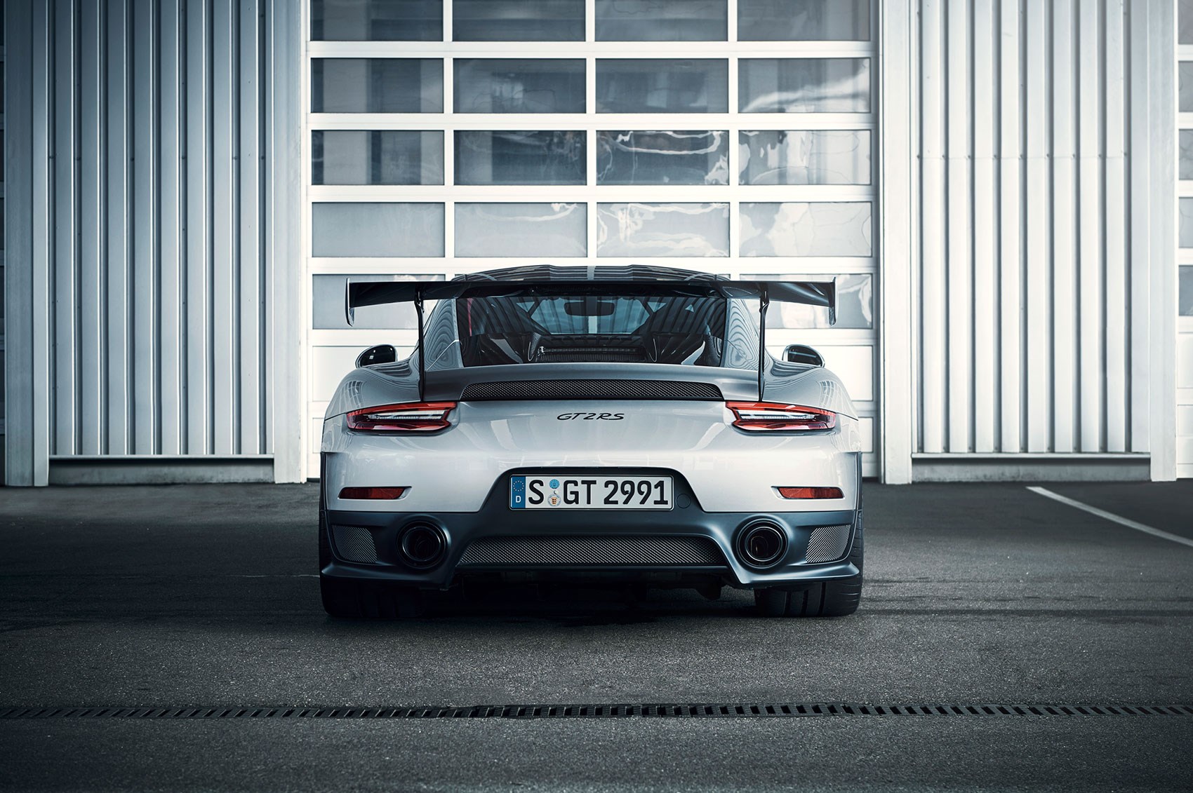 The 991.2 generation Porsche 911 GT2 RS: CAR magazine's first ride review
