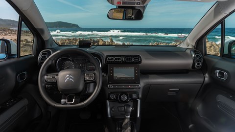 Inside the Citroen C3 Aircross cabin