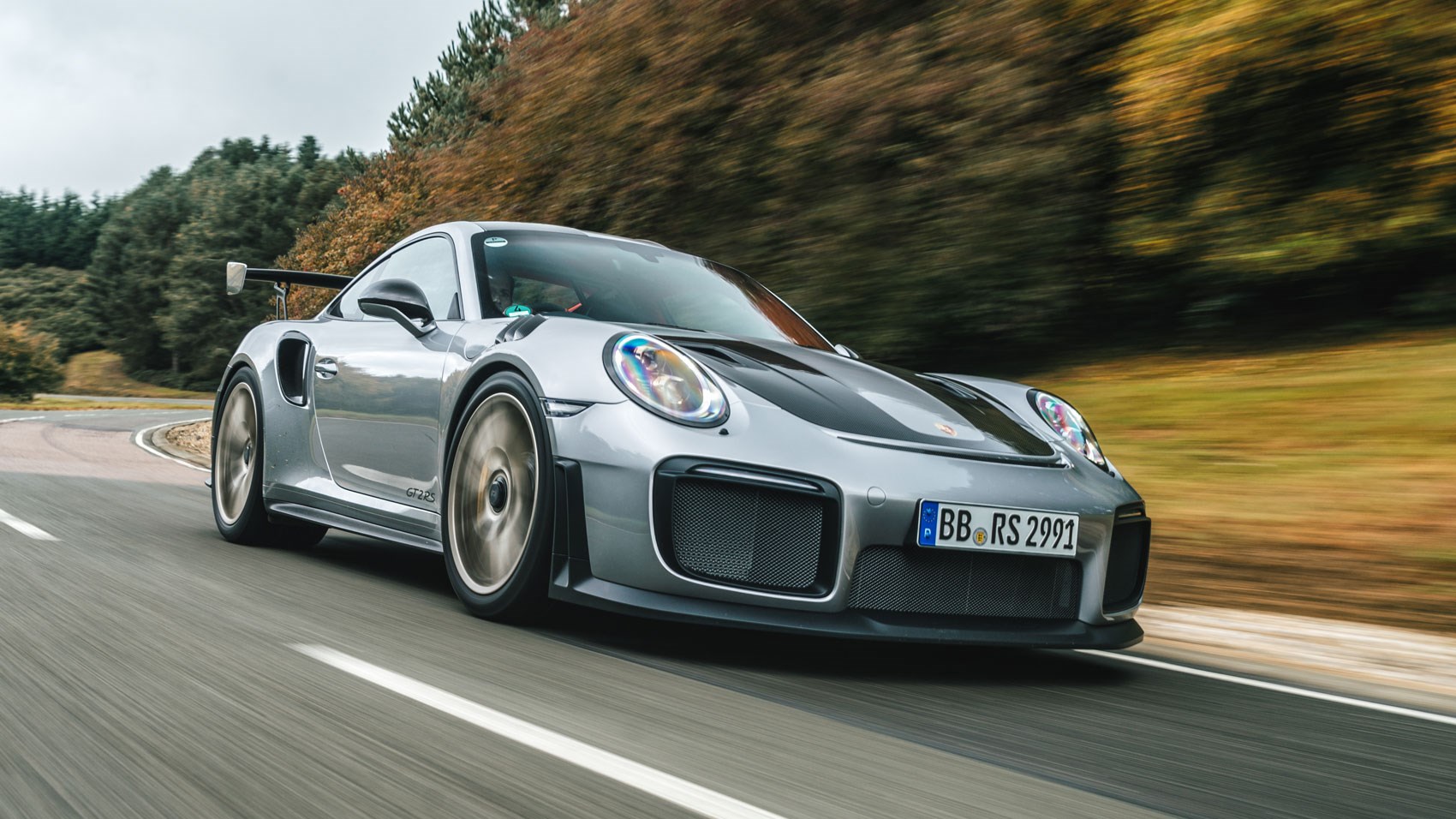 New 2018 Porsche 911 GT2 RS review by CAR magazine