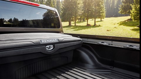 Renault Alaskan pickup (2017) review