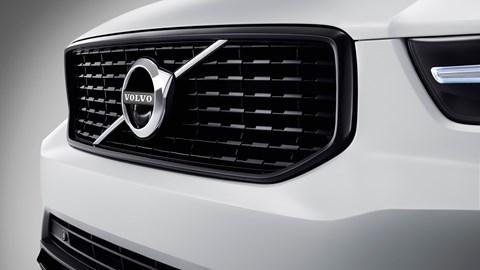 Hark! A hint of shark nose in the new Volvo XC40's nose!