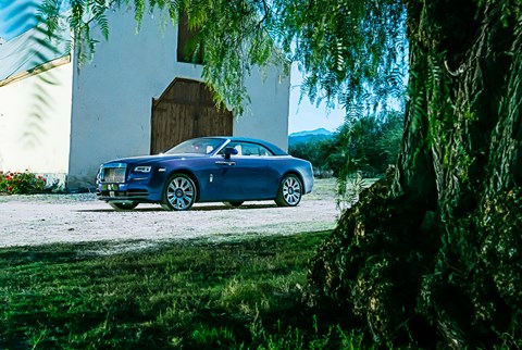 Rolls-Royce Dawn hood up