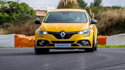Renault Megane R.S. review: Sport to Trophy-R driven