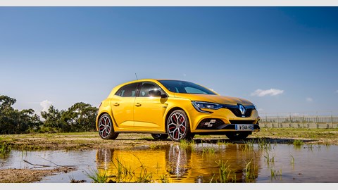 Trophy version's wheels are inspired by the R.S.01 concept