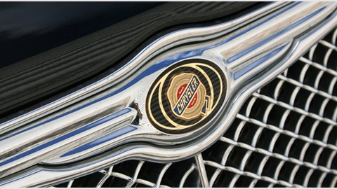 Chrysler 300C CRD SRT Design first drive car review: badge photo