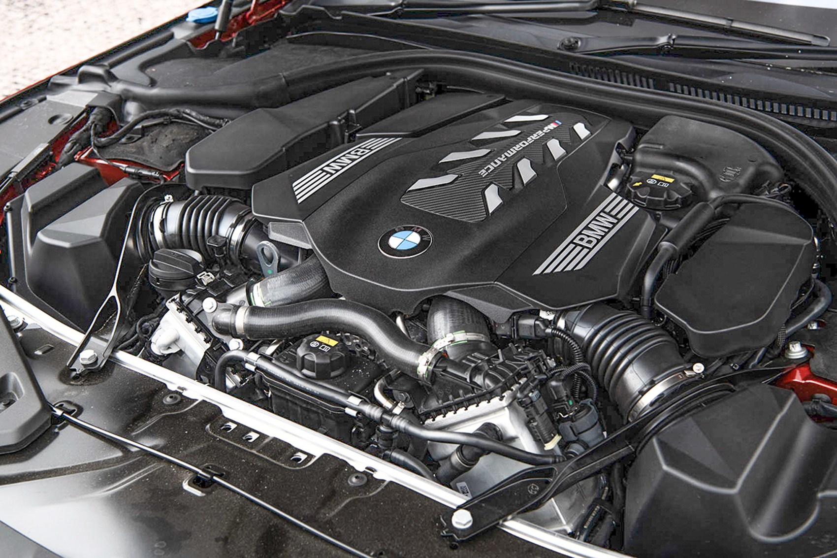 BMW M850i engine