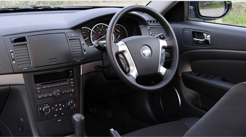 Chevrolet Epica first drive car review: interior picture