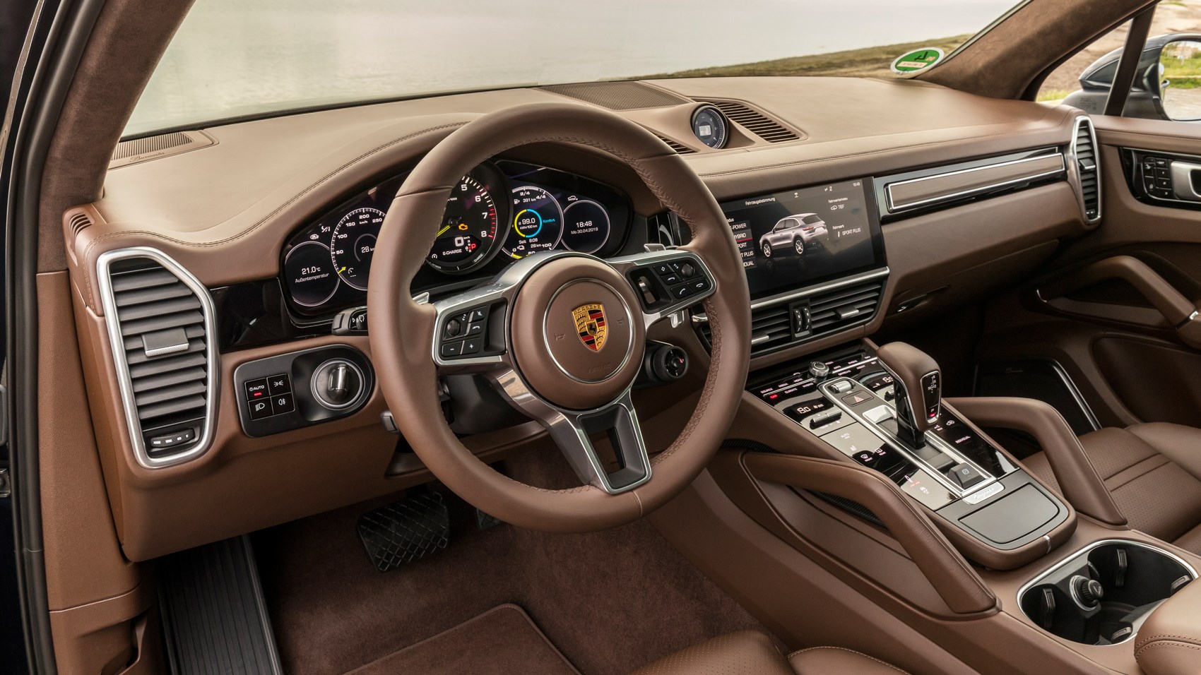 Porsche Cayenne e-Hybrid interior
