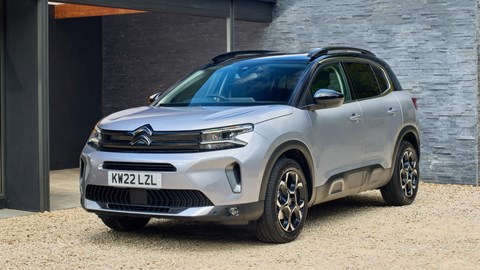 2022 Citroen C5 Aircross front 3/4