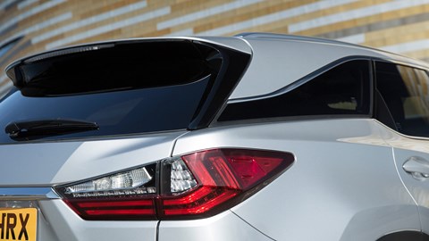 Rear DLO, or side window, graphic is extended on Lexus RX L seven-seater