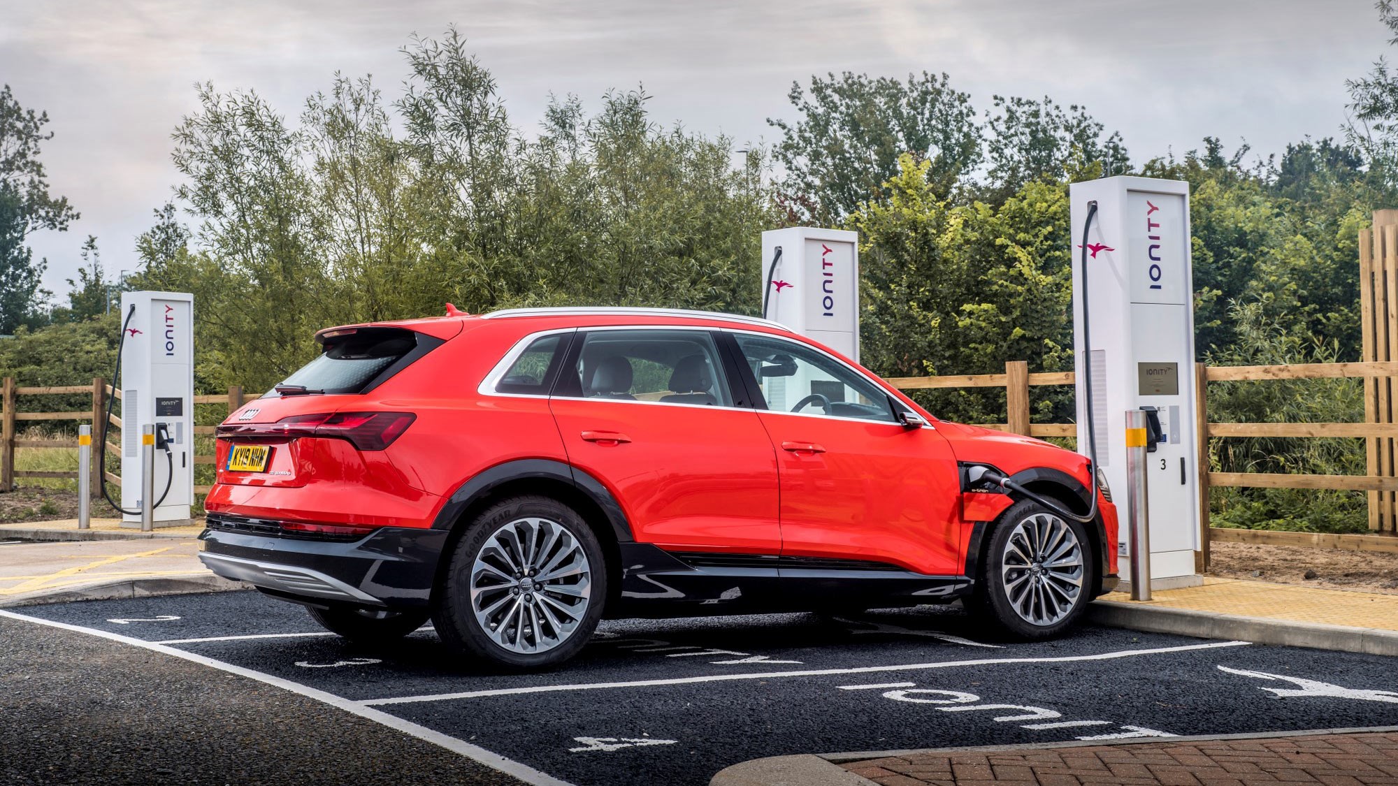 Audi e-Tron (2022) electric SUV review: good but no-longer great