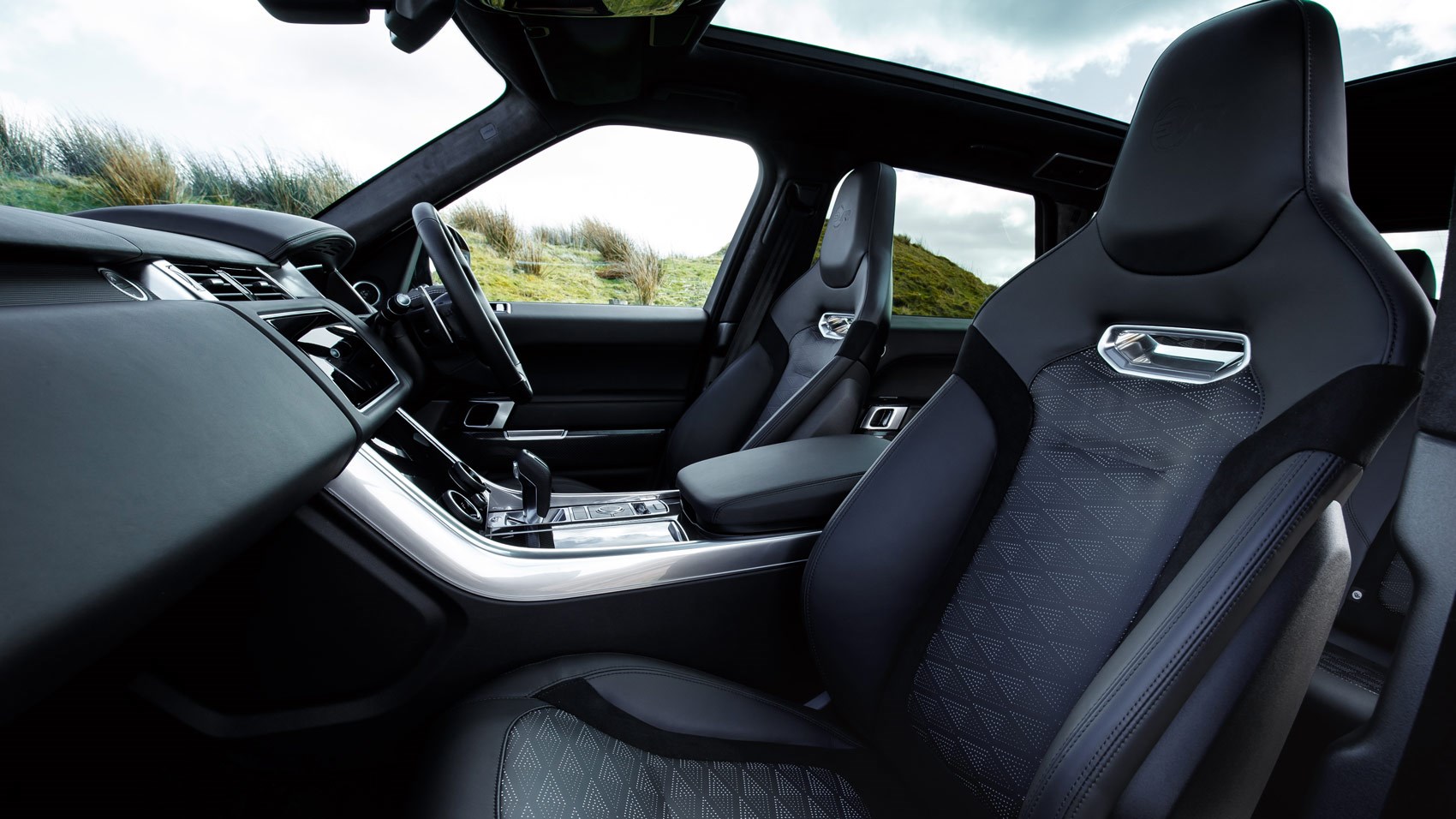 Range Rover Sport SVR 2018 interior