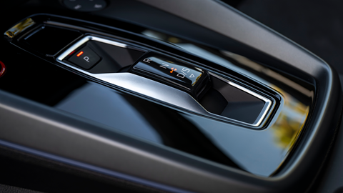 Audi S3 (2024) gear switch
