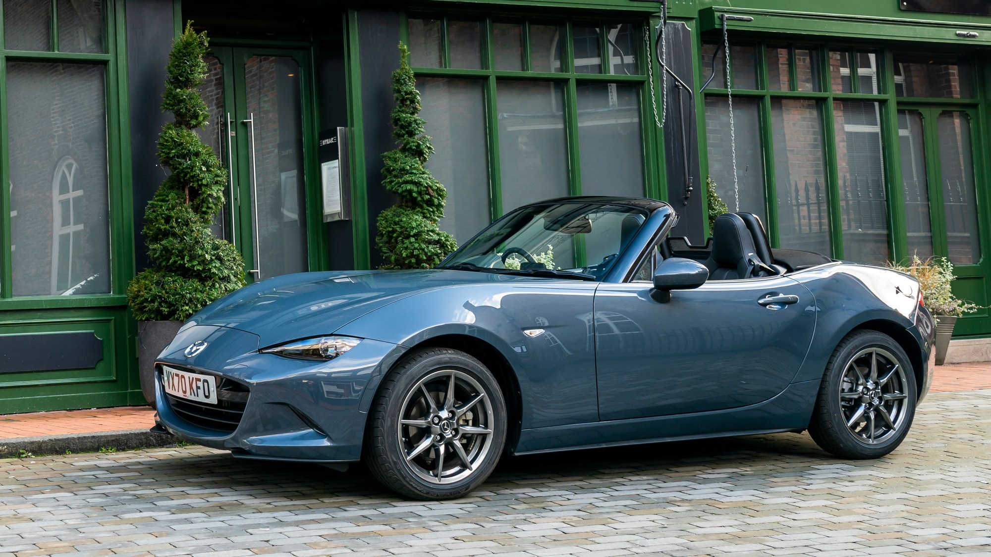 2022 Mazda MX-5 Roadster review - Drive