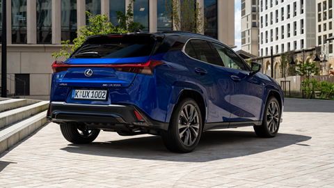 Lexus UX 300h (2024) rear static