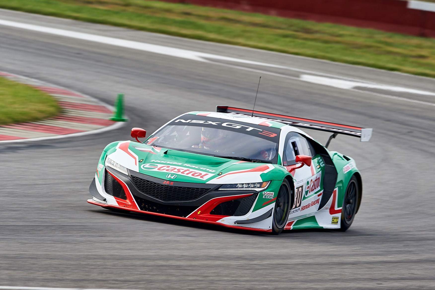 054_nsx_gt3.jpg?mode=max&