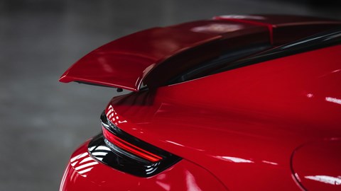 Porsche Panamera GTS: extendable rear spoiler