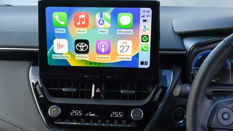 Toyota Corolla - 2023 facelift review, new infotainment screen