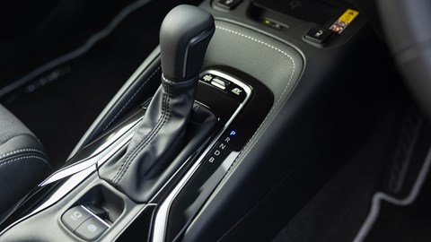 Toyota Corolla - 2023 facelift review, CVT gear lever