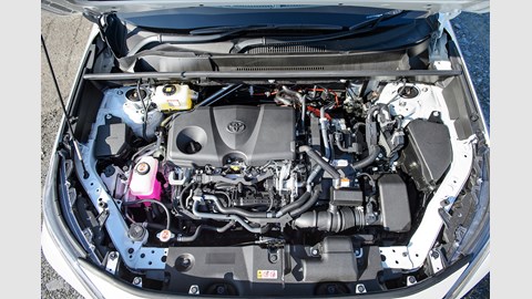 2019 Toyota RAV4 SUV hybrid 2.5 engine