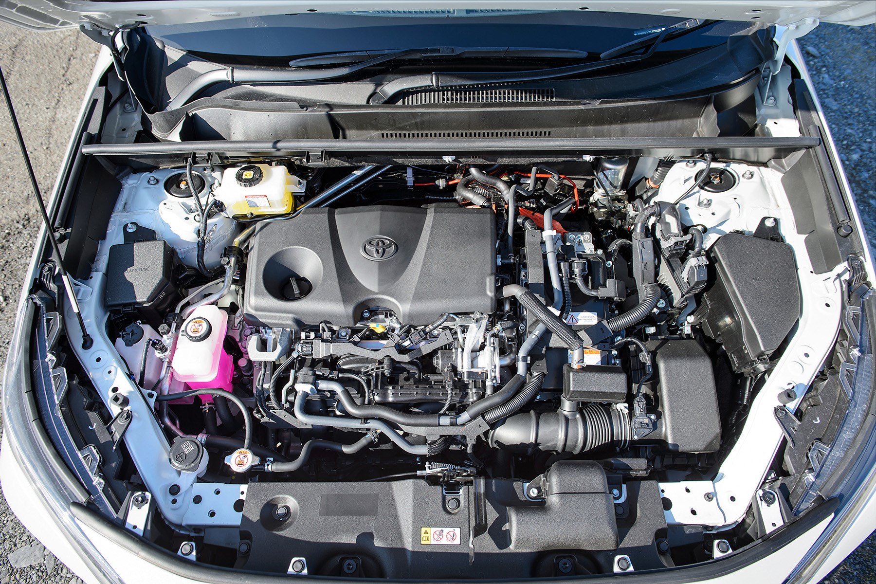 Toyota RAV4 Hybrid 2019 engine