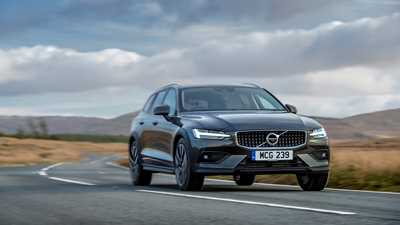 2023 Volvo V60 Cross Country review