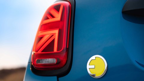 Mini Cooper SE Electric - electric badging