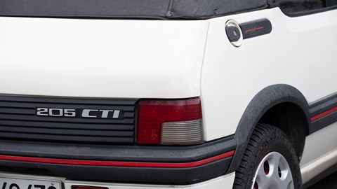 Peugeot 205