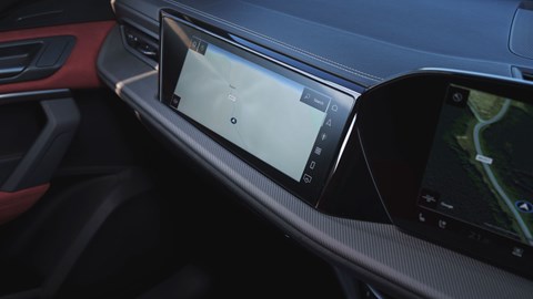 Audi SQ5 review - front passenger screen