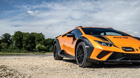 Lamborghini Huracan Sterrato front close-up view