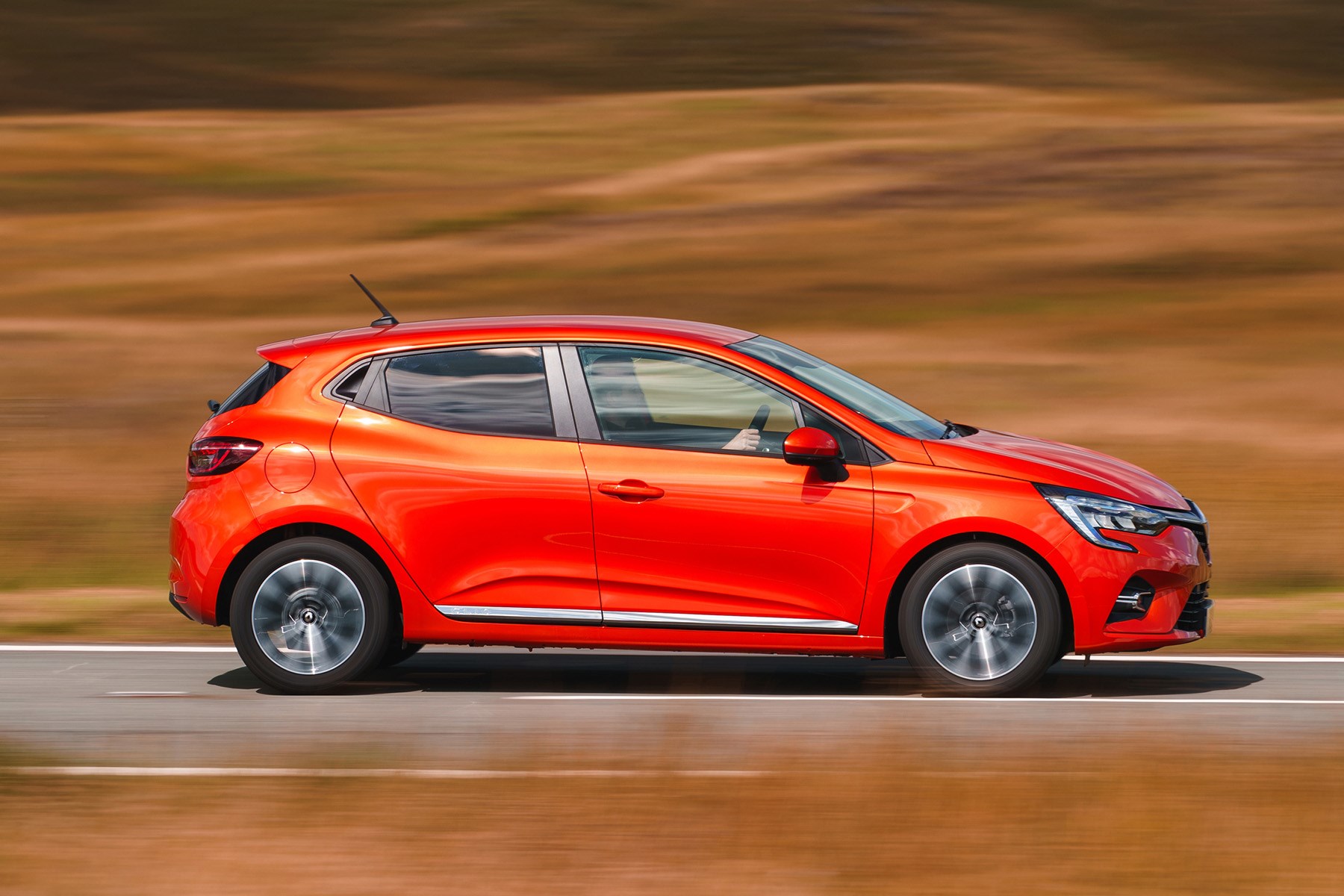 Renault Clio driving side 2019
