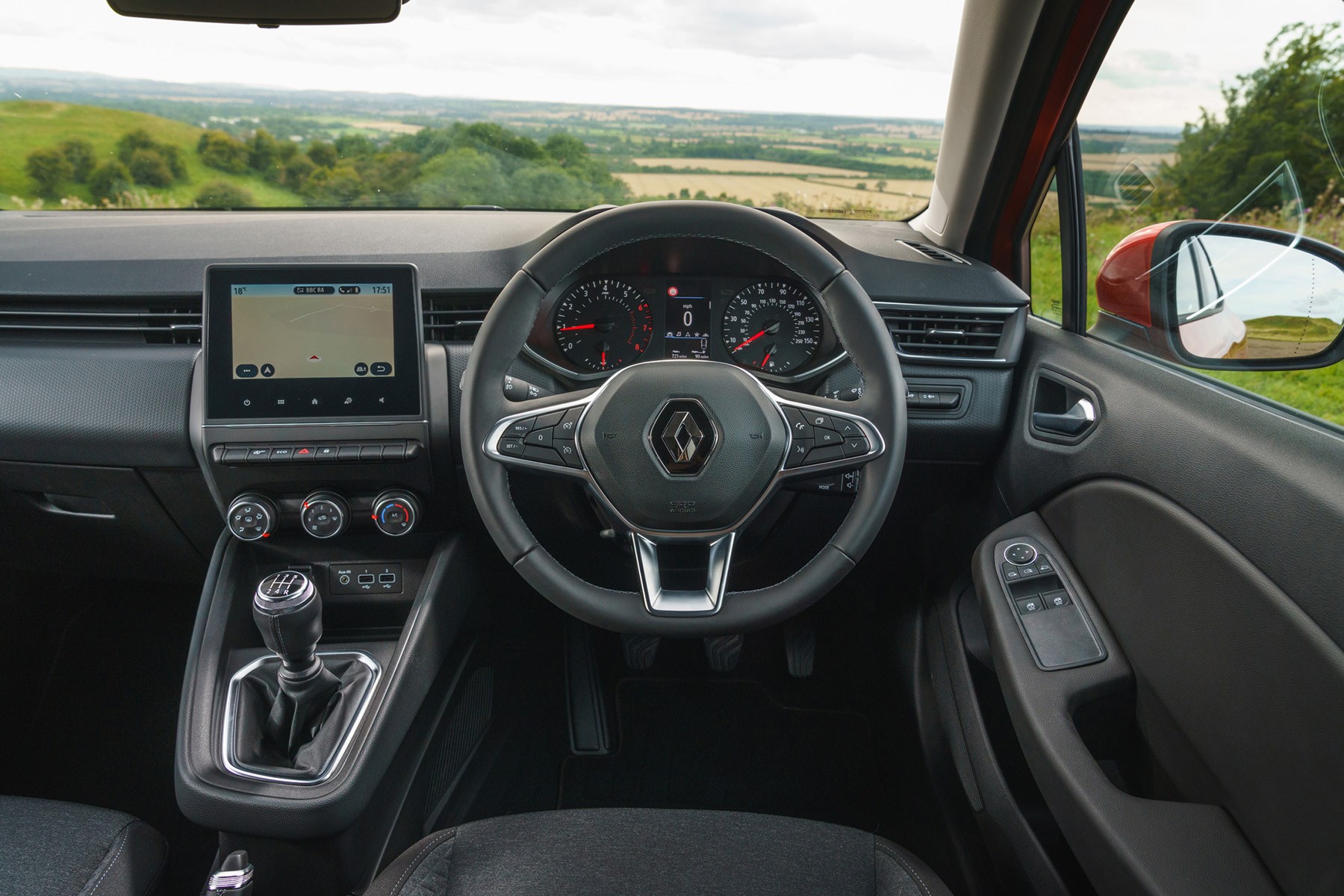 Renault Clio interior 2019