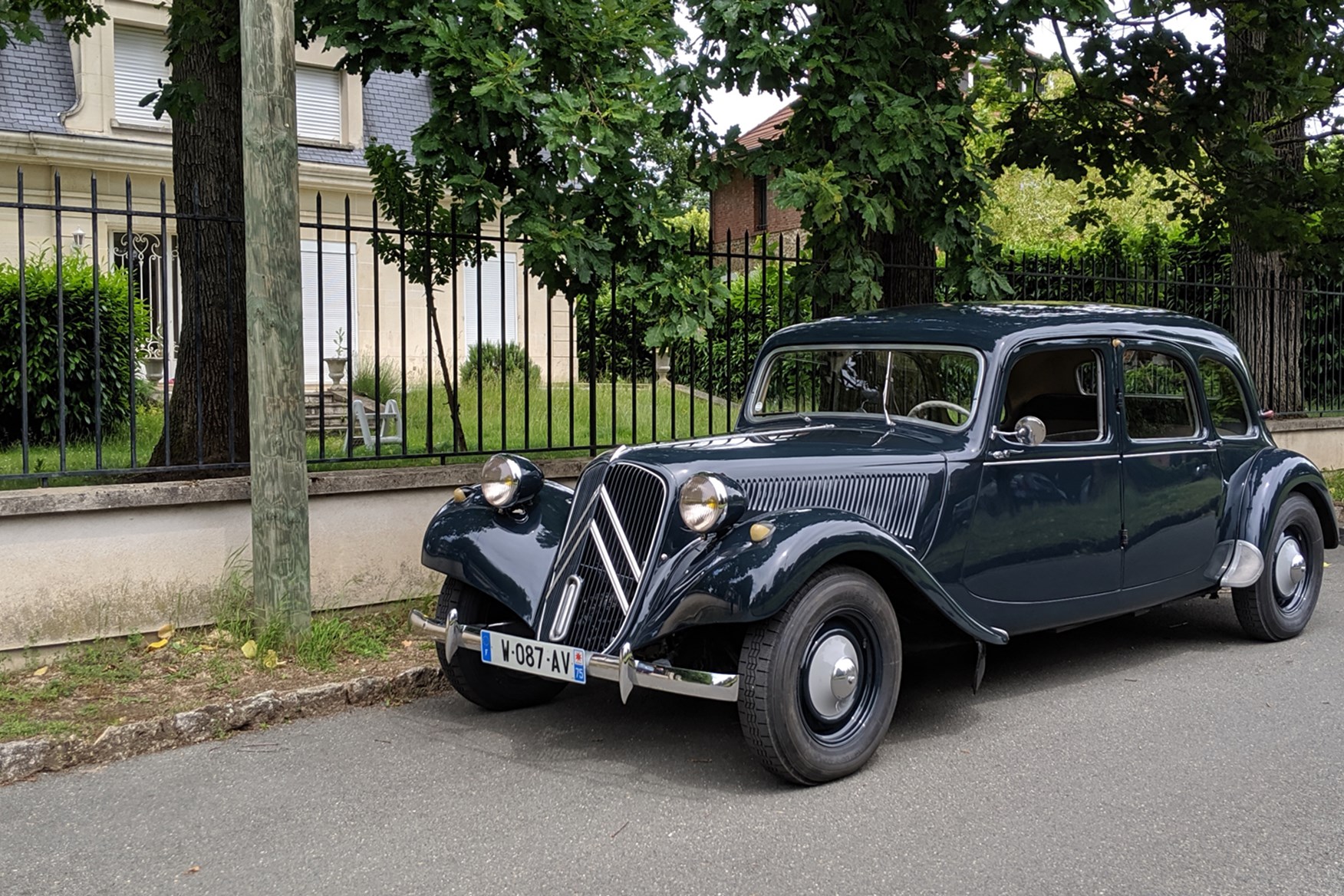 Driving The Classics: Citroen Traction Avant Review | CAR Magazine