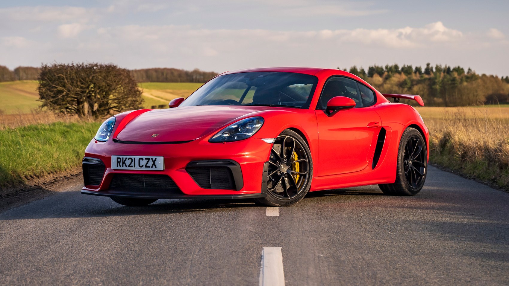 cayman gt4 front static