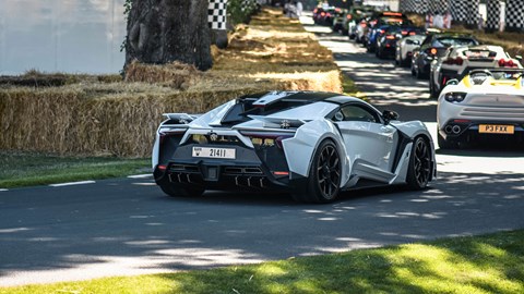 W Motors Fenyr SuperSport