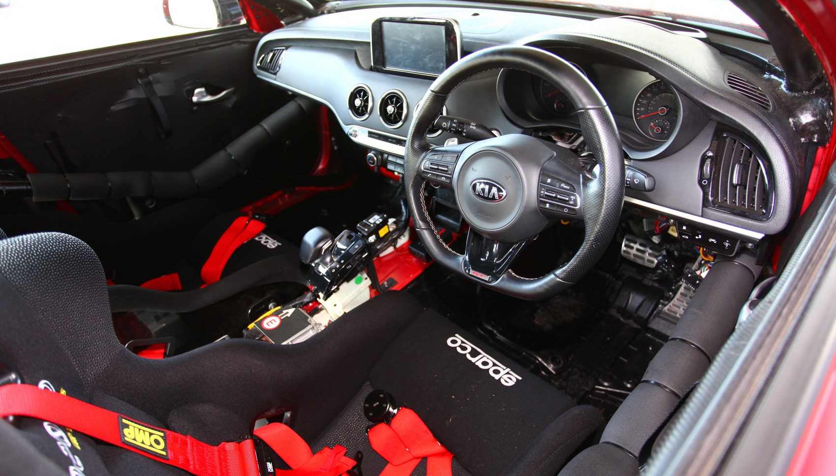 Stinger GT420 interior