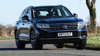 Volkswagen Touareg (2025) review: stuck in the slow lane