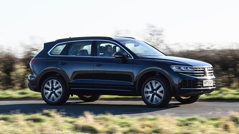 Volkswagen Touareg front driving
