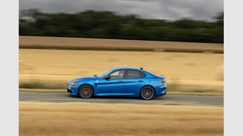 Alfa Romeo Giulia Quadrifoglio side-on
