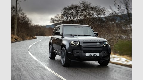 Land Rover Defender V8