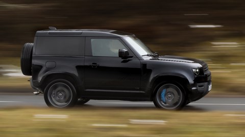 Land Rover Defender V8