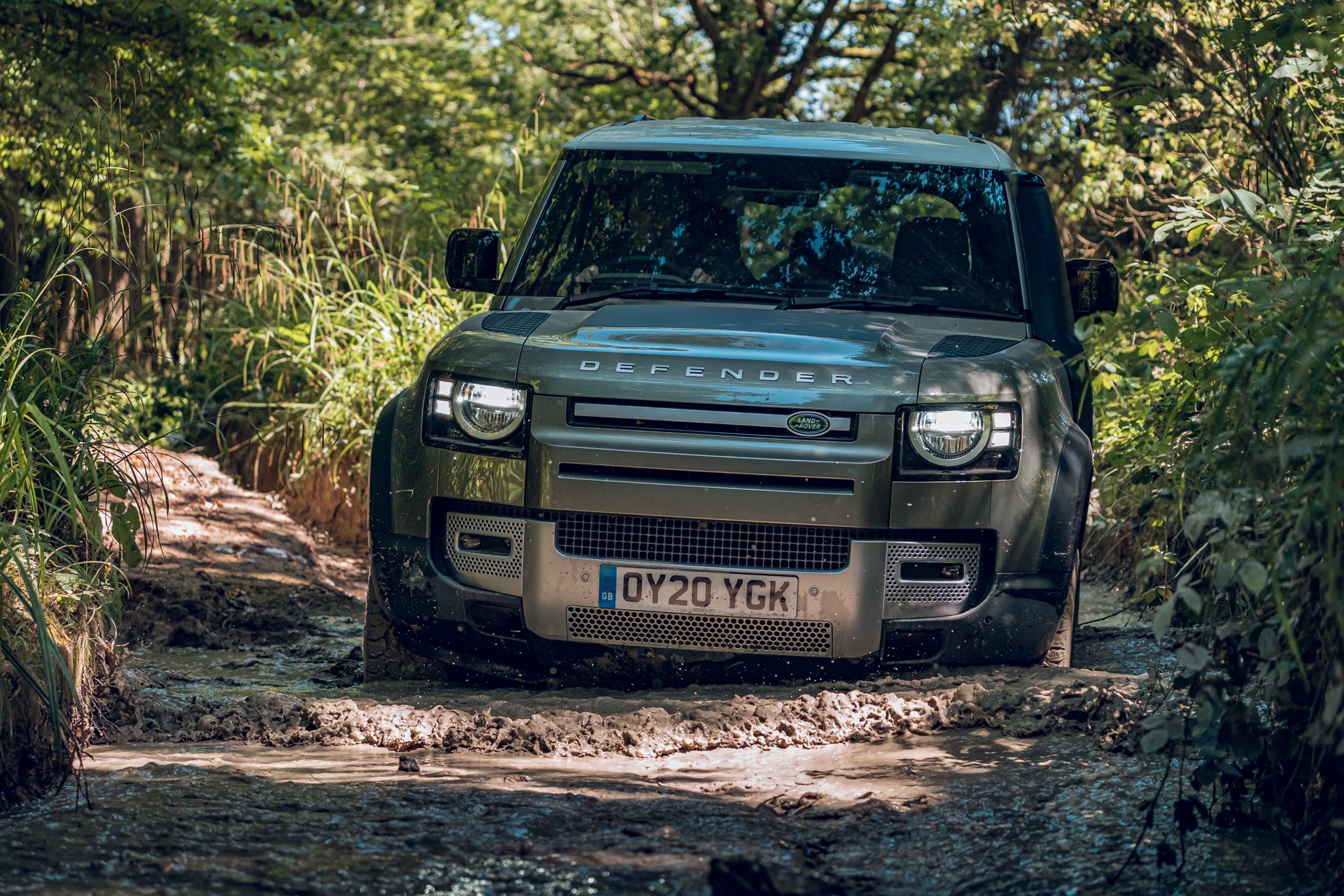 Land Rover Defender (2020) off-road view, driving