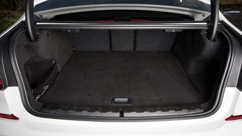 BMW 330e review - plug-in hybrid BMW, saloon boot space